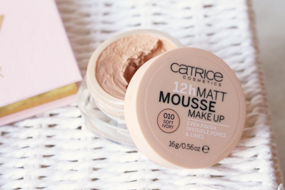 Catrice 12h matt mousse make-up